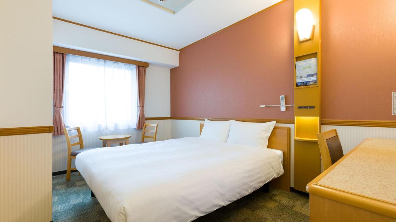 Toyoko Inn Kanazawa-Eki Higashi-Guchi Экстерьер фото