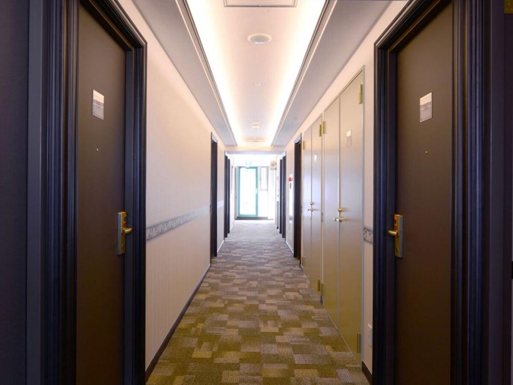 Toyoko Inn Kanazawa-Eki Higashi-Guchi Экстерьер фото