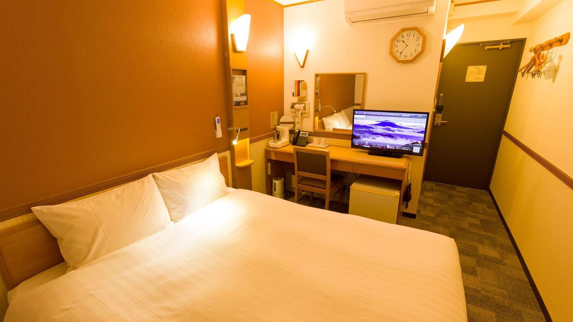 Toyoko Inn Kanazawa-Eki Higashi-Guchi Номер фото
