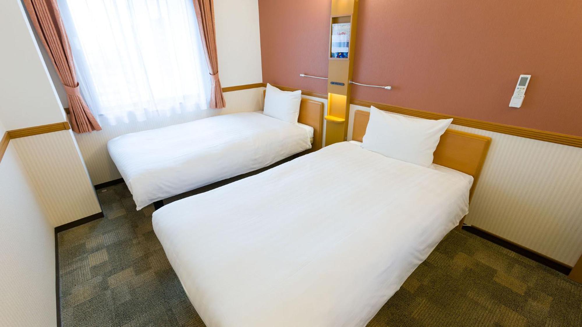 Toyoko Inn Kanazawa-Eki Higashi-Guchi Номер фото