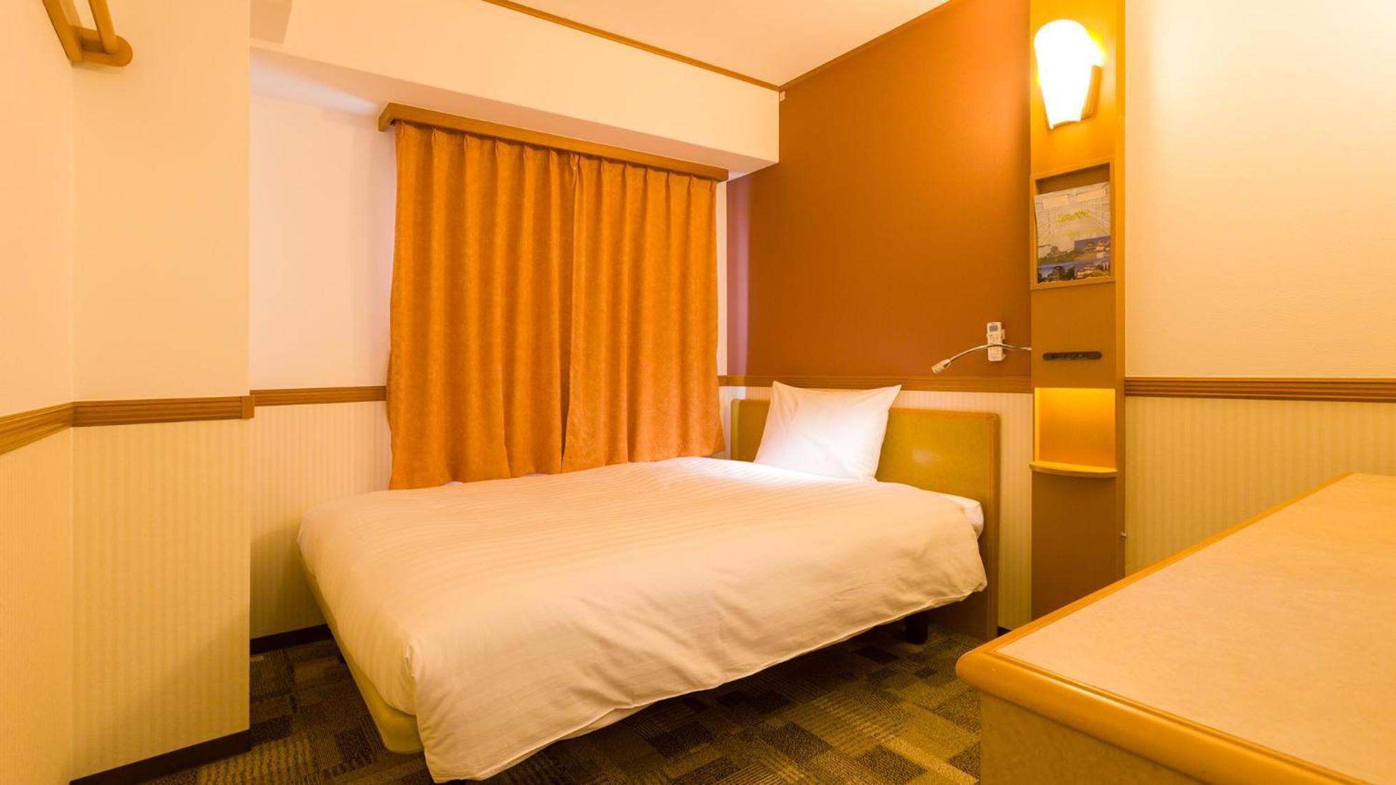 Toyoko Inn Kanazawa-Eki Higashi-Guchi Номер фото